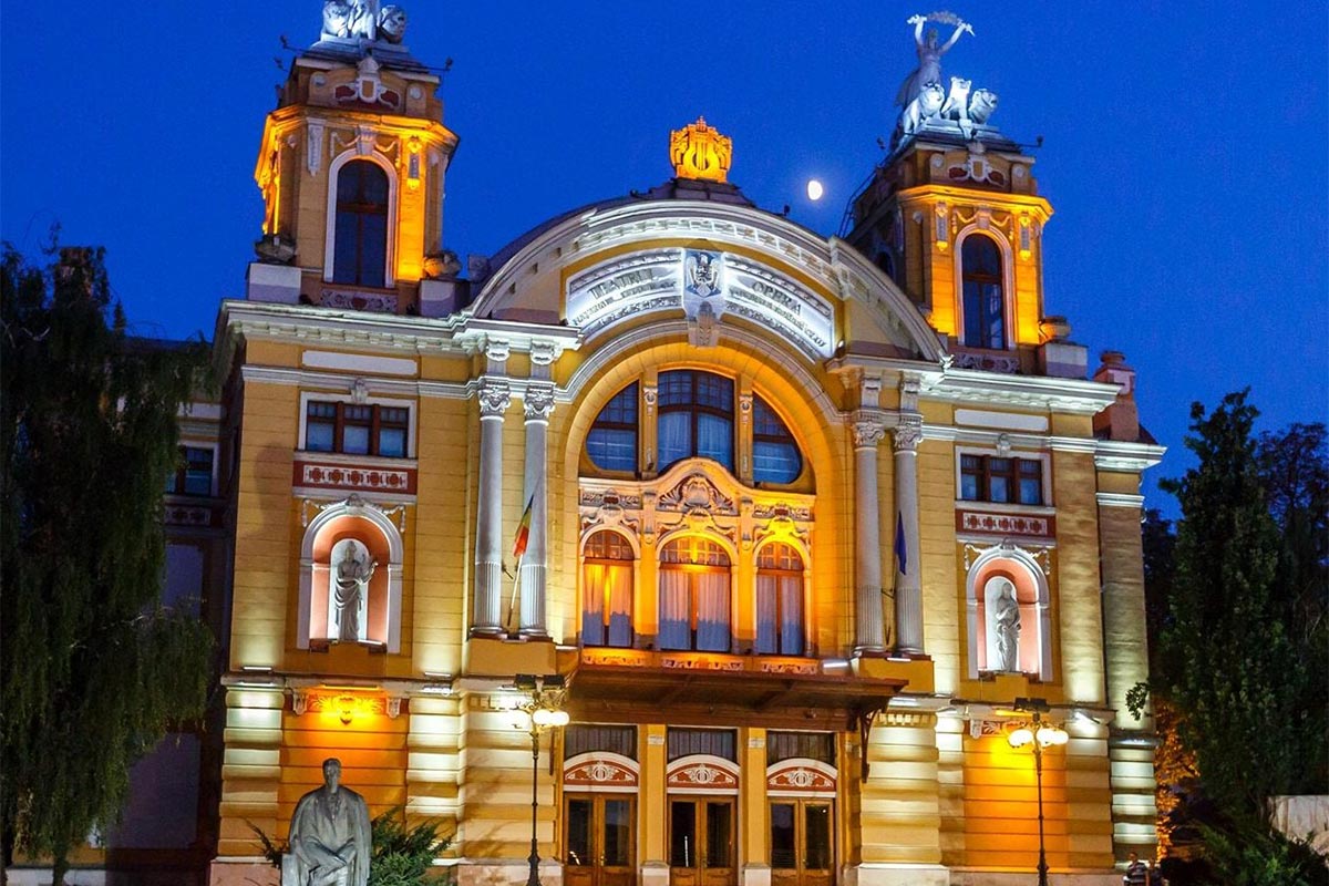 Das Lucian Blaga National Theater (Rumänisch: Teatrul Naţional Lucian Blaga) in Cluj-Napoca