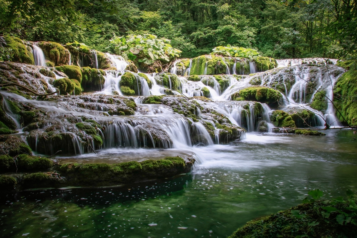 The Gorges (Canon) of the Nera, the Waterfalls (Wasserfall) of Beusnita 😍😍🇷🇴
