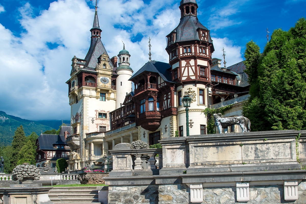 Destinația de vacanță 2023: Peles Castle