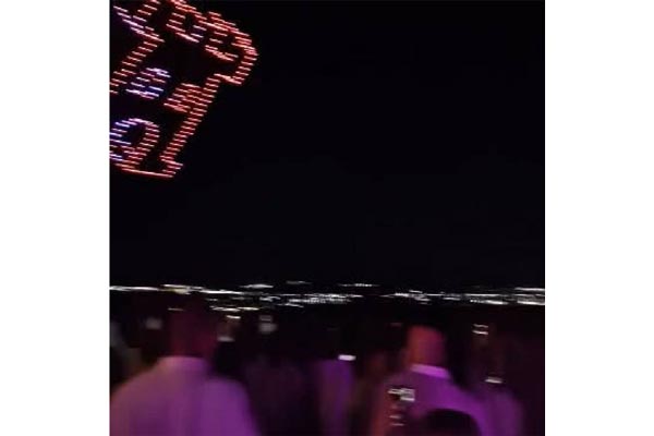 Fragment din spectacolul cu drone „Sașii transilvăneni și istoria lor”