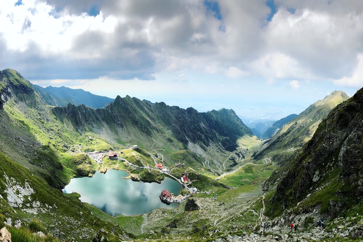 Transfagarasan | Lake Balea