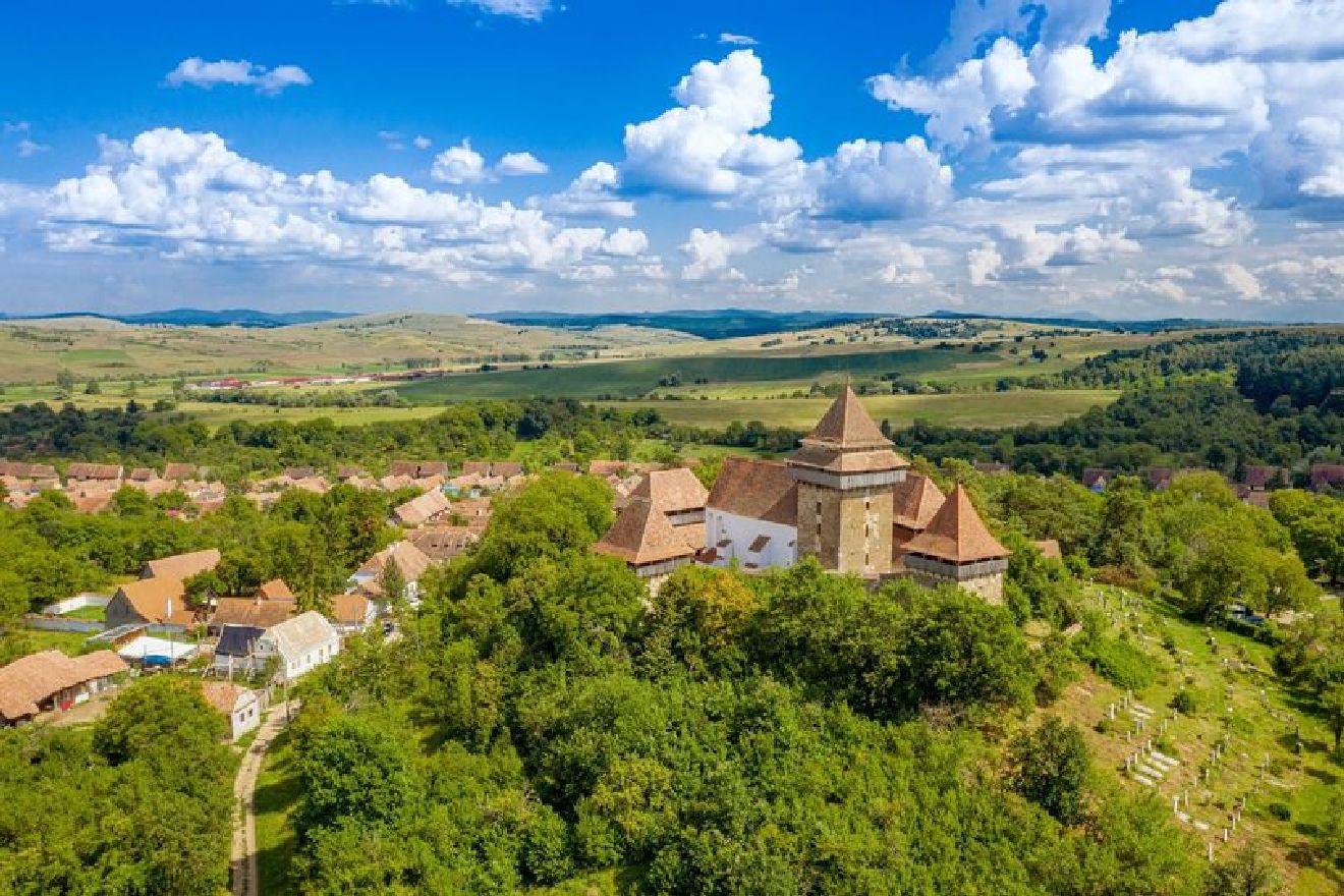 Localitate și biserică fortificată Viscri | Județul Brașov