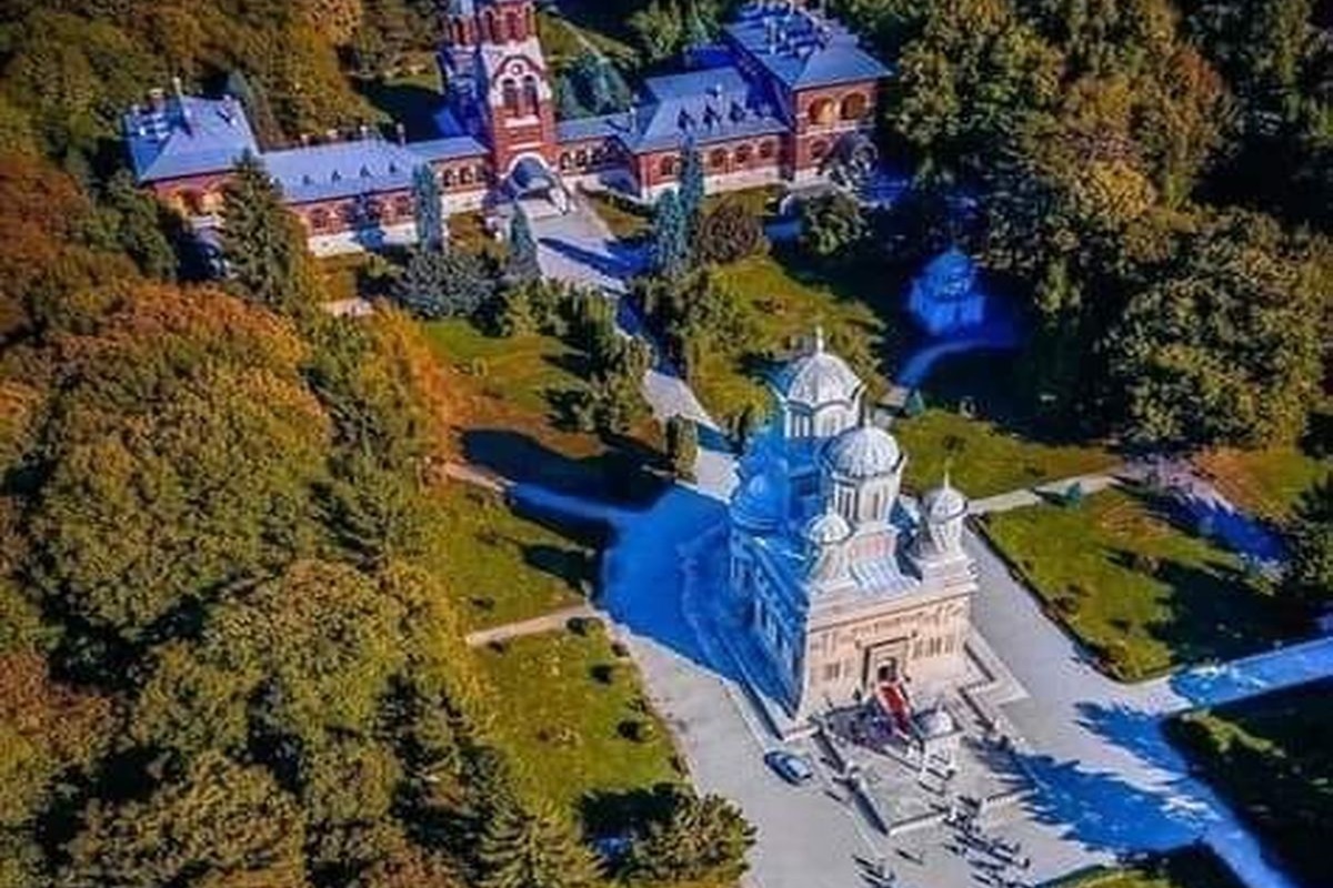 Cathedral of the Court of Arges