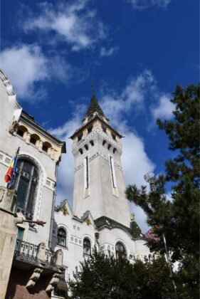 palatul-administrativ-6-281x420