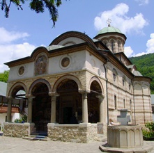 Manastirea Cozia <br> 81 Km de Sibiu