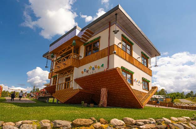 Brambura-Park-Casa-Intoarsa-prev