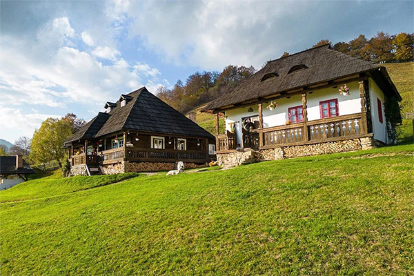 la-saivan-preview-1-2