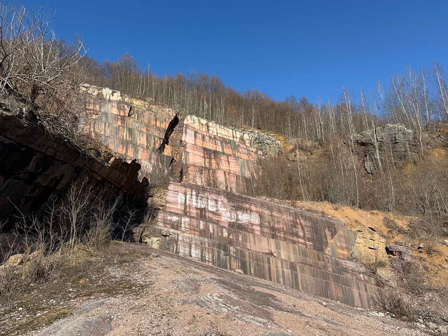 CARIERA-DE-MARMURA-4