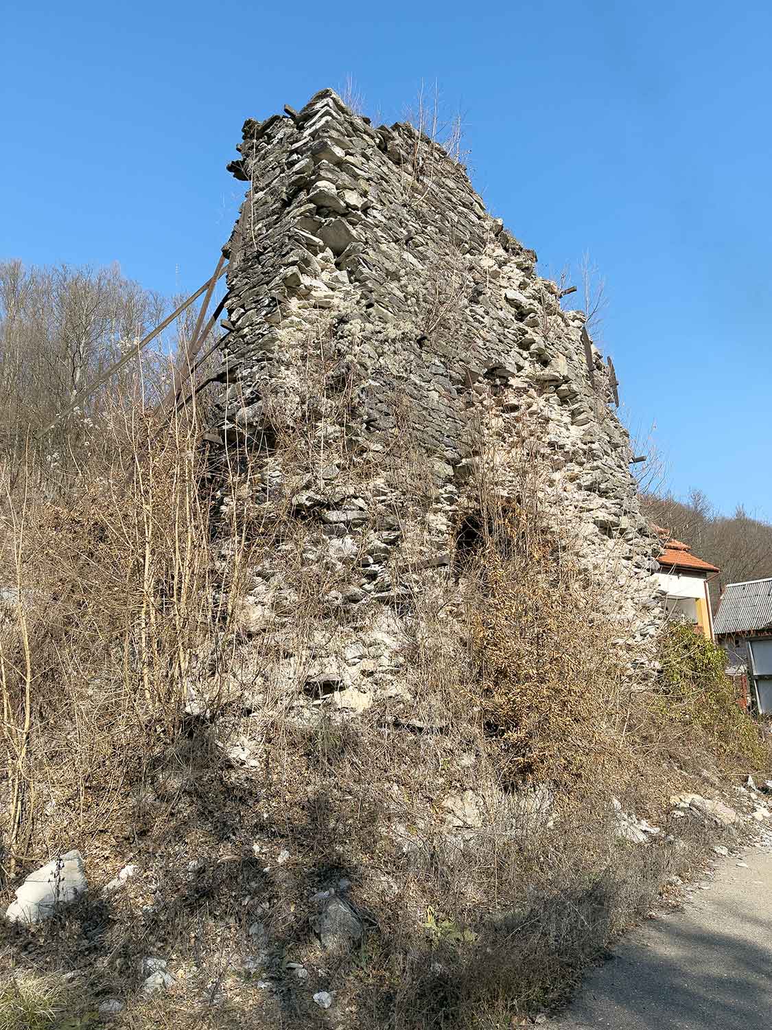 CUPTORUL-DE-FIER-MONEASA-3