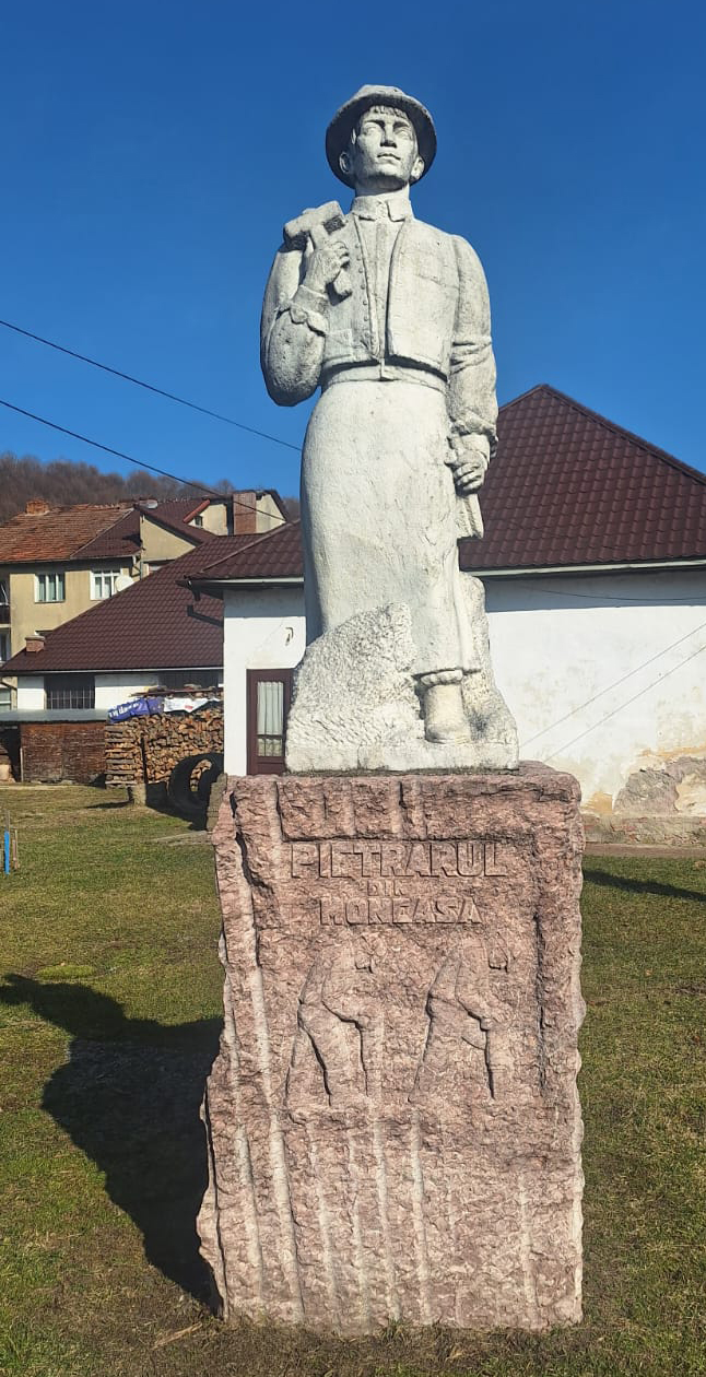 MUZEUL-SATULUI-MONEASA-2