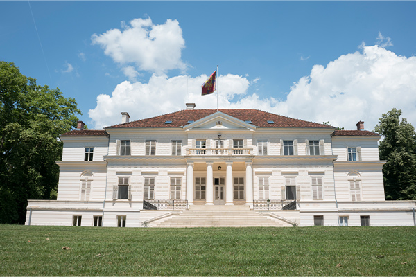 domeniul-regal-savarsin