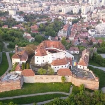 cetatea_brasovului-350x350