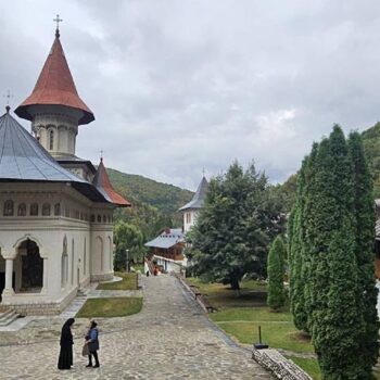 manastire4-350x350
