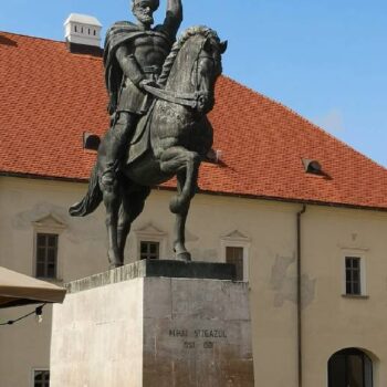 Karlsburg12-350x350